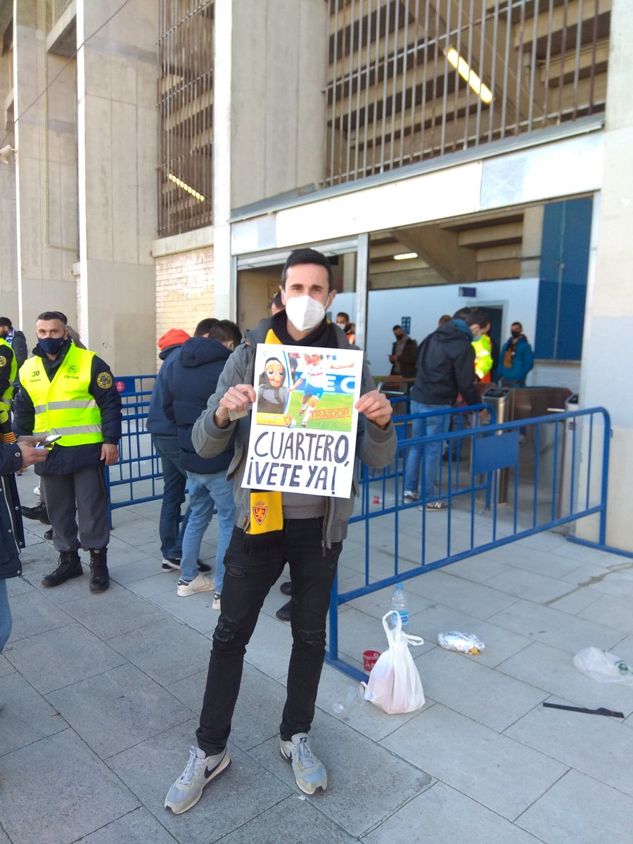 JacaSupporters's tweet photo. La peligrosa pancarta con la que no podemos entrar. https://t.co/y16dJl8Uzg