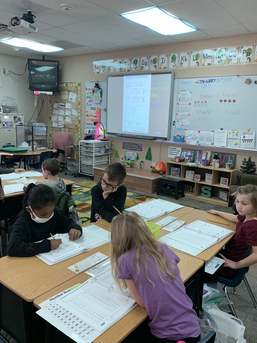 AshleeFurtmann's tweet photo. Rally Coach is a class favorite! #mathisfun #kaganstructures #showwhatweknow https://t.co/efFh9ih4OT