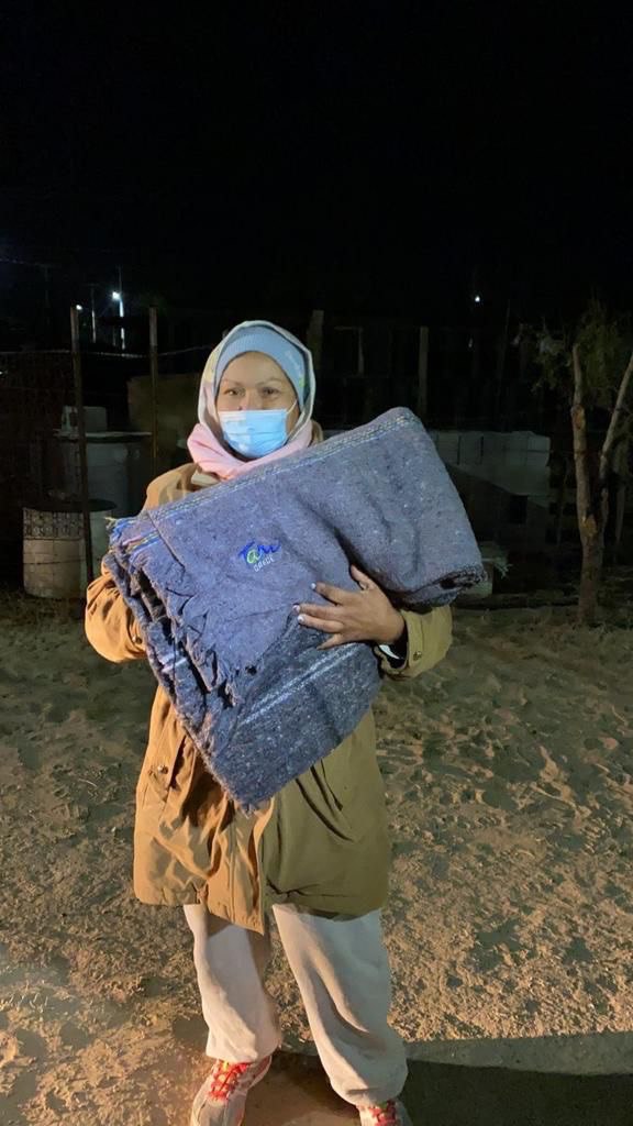 El <a href="/gobtam/">Gobierno Tamaulipas</a>, a través de <a href="/SeBienTam/">Bienestar Tamaulipas</a>, inició con la entrega de cobijas a las familias que viven en condiciones vulnerables en los distintos municipios del estado.

Sigamos cuidándonos de las bajas temperaturas, principalmente hay que proteger a nuestros niños y adultos mayores.