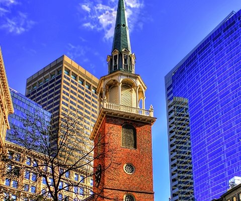 SRCreizen's tweet image. In 2020 was het precies 400 jaar geleden dat in Amerika geschiedenis werd geschreven: de #Mayflower landde in Cape Cod. Op deze unieke #themareis naar Boston, Plymouth, Philadelphia en Washington DC duikt u in de onstaansgeschiedenis van #Amerika!

➡ src-reizen.nl/reis/bakermat-…