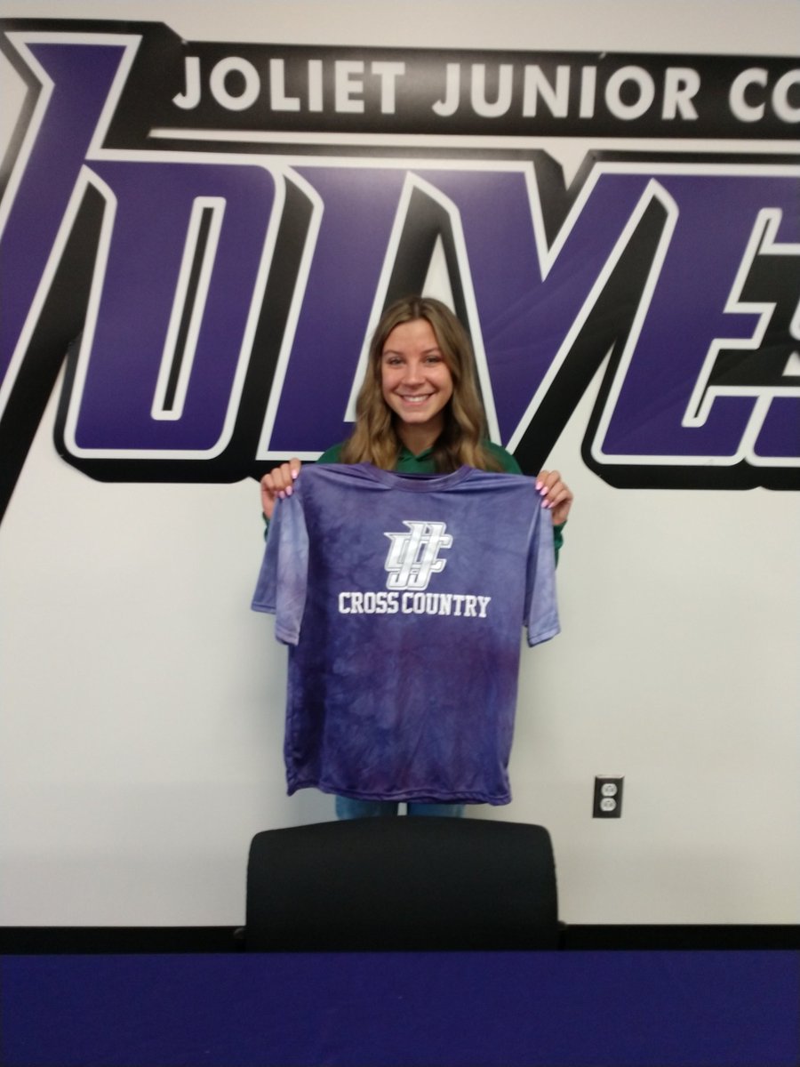 JJCCrossCountry's tweet photo. The JJC women's cross country program would like to welcome Kayla Williams to the Wolves family. Kayla is from Minooka HS, comes from a great HS program and will be a great addition to our team. https://t.co/flS6khCIfH