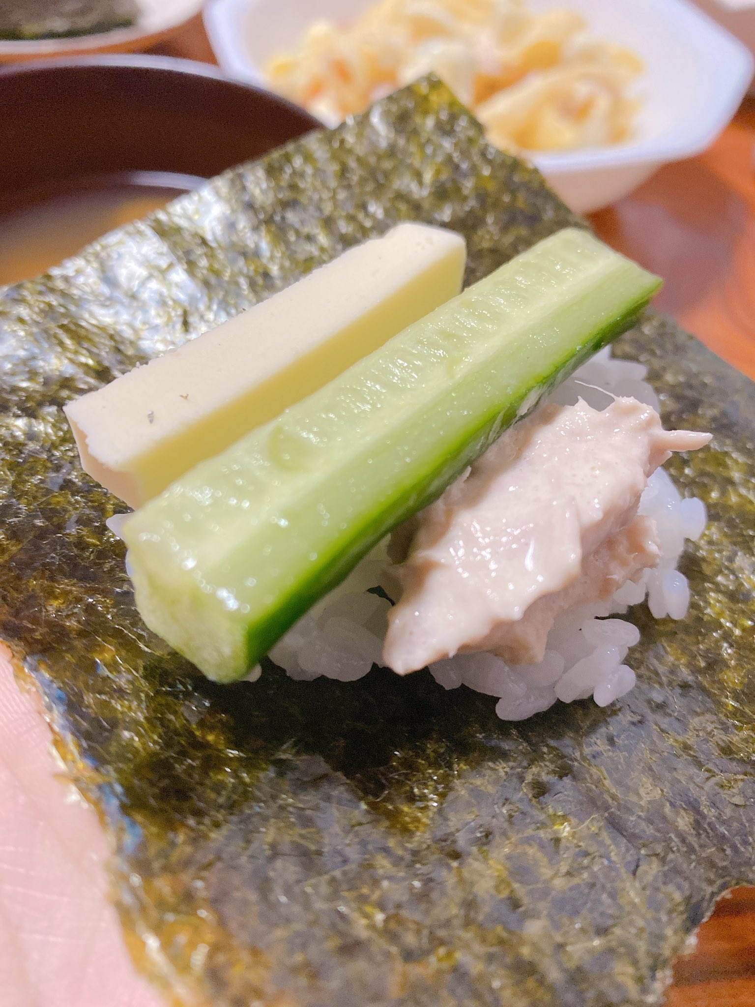 B Han 手巻き寿司 小中学の時の給食 再現してみた 懐かしい味 チーズ キュウリ シーチキン T Co Grjtyqcaox Twitter B Han 手巻き寿司 小中学の時の給食 再現してみた 懐かしい味 チーズ キュウリ シーチキン T Co Grjtyqcaox Twitter