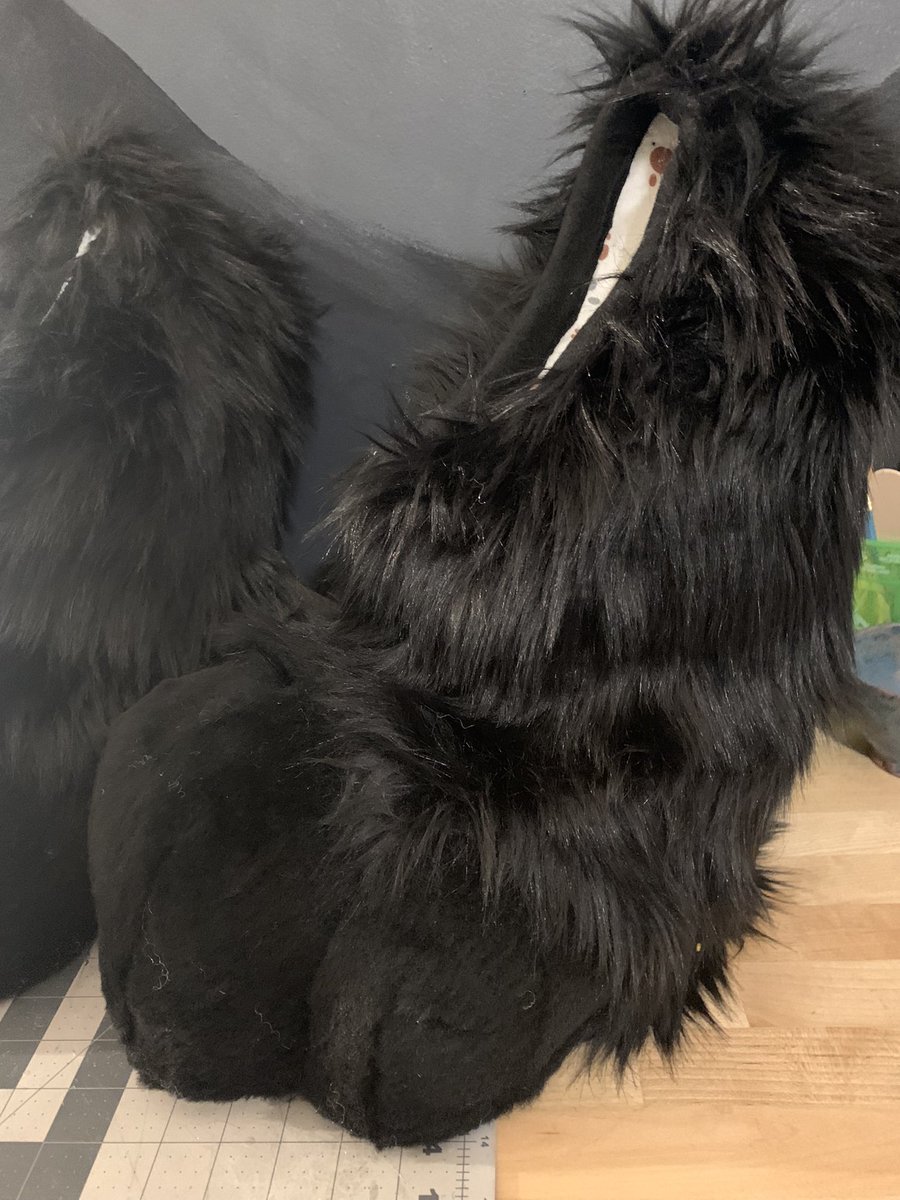briskivory's tweet photo. Black beans #furry #fursuit #fursuitmaker #digipaws https://t.co/WzXzdujrba