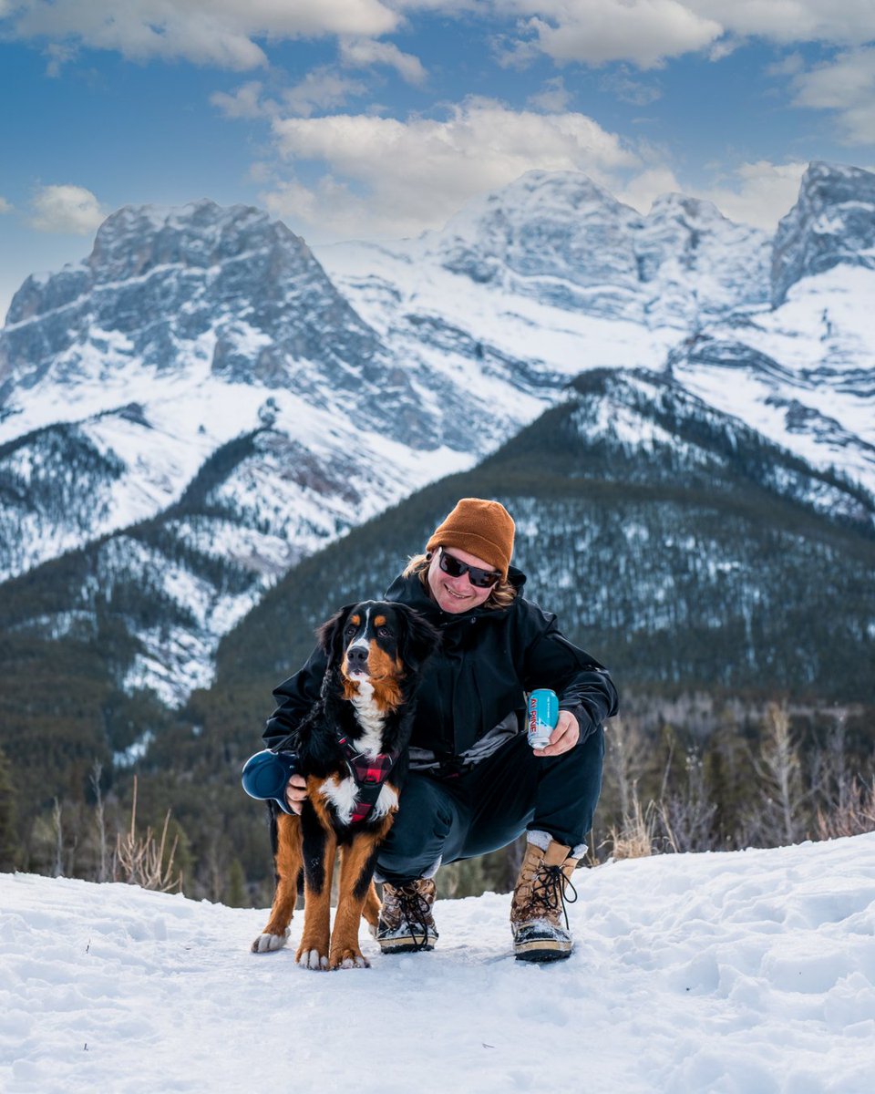 The two must haves on any winter adventure: fur friends &amp; cold Alpine!
