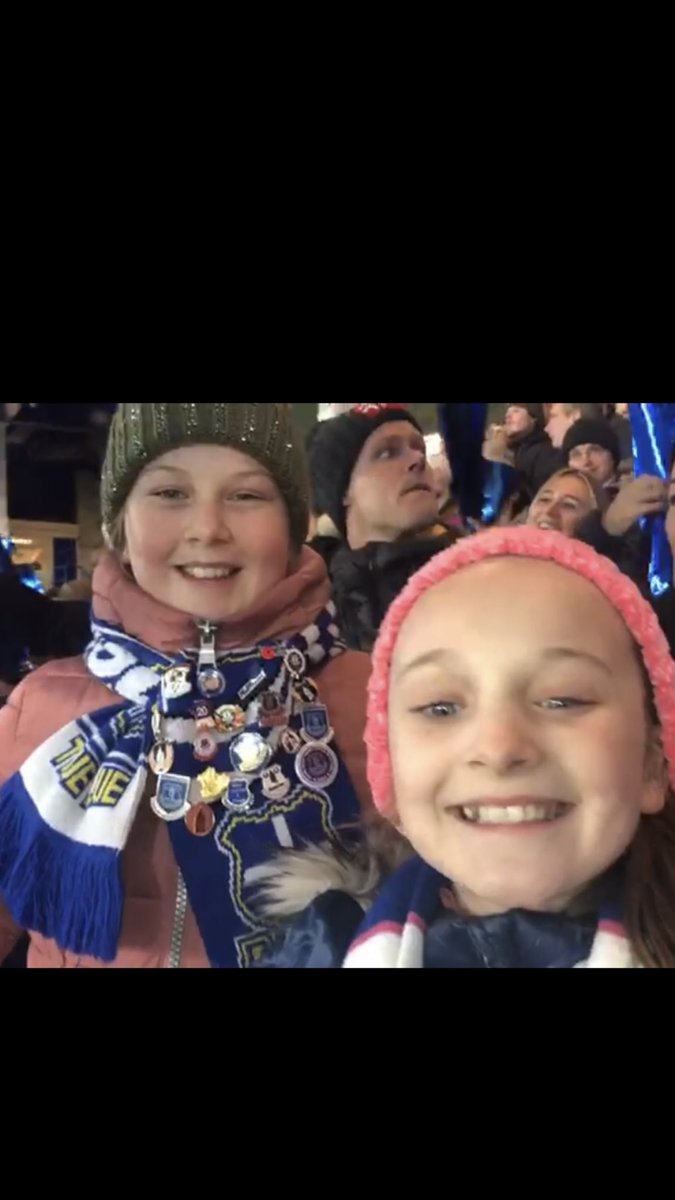 kevmaher1's tweet photo. C’mon blues 3 big points today 💙💙💙 @Everton  #COYB #EFCmatchday https://t.co/hMFNSbxFVI