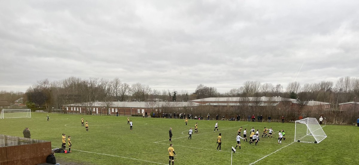 Amazing morning here at Ellesmere Park High School. #gkrkarate #tots2teens #mcrkingsbasketball #MSC we are creating a real buzz in the #community