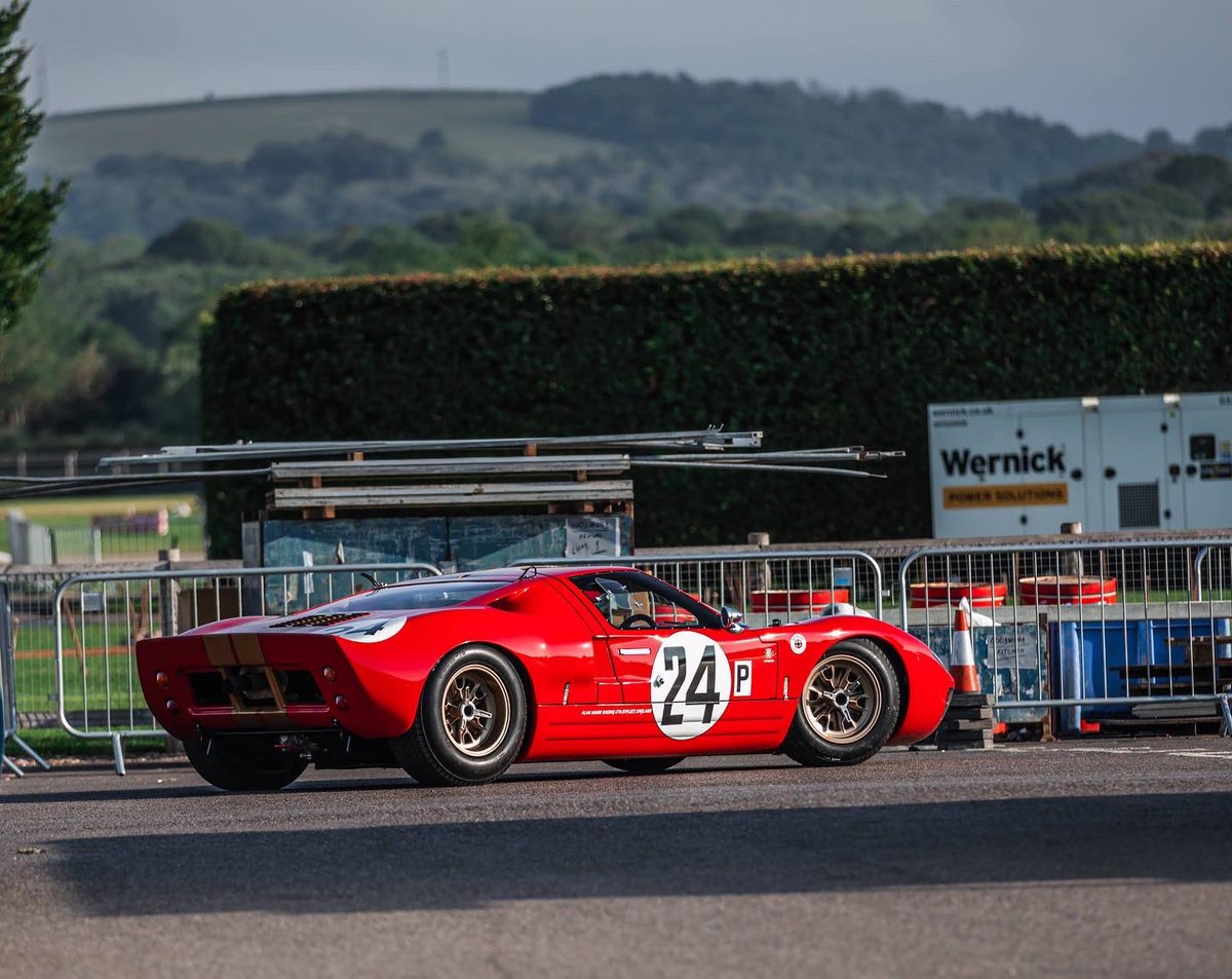Sprite Photography (@spritephotos) on Twitter photo The inimitable red and gold livery of the <a href="/alanmannracing/">Alan Mann Racing</a> GT40 photographed last year during a test day at @goodwoodmotorcircuit.
Driven here by the fantastically talented <a href="/hancock_sam/">Sam Hancock</a>!
#gt40 #alanmannracing #goodwood #motorsportsphotography #automotivephotography #shelbyamerican The inimitable red and gold livery of the <a href="/alanmannracing/">Alan Mann Racing</a> GT40 photographed last year during a test day at @goodwoodmotorcircuit.
Driven here by the fantastically talented <a href="/hancock_sam/">Sam Hancock</a>!
#gt40 #alanmannracing #goodwood #motorsportsphotography #automotivephotography #shelbyamerican