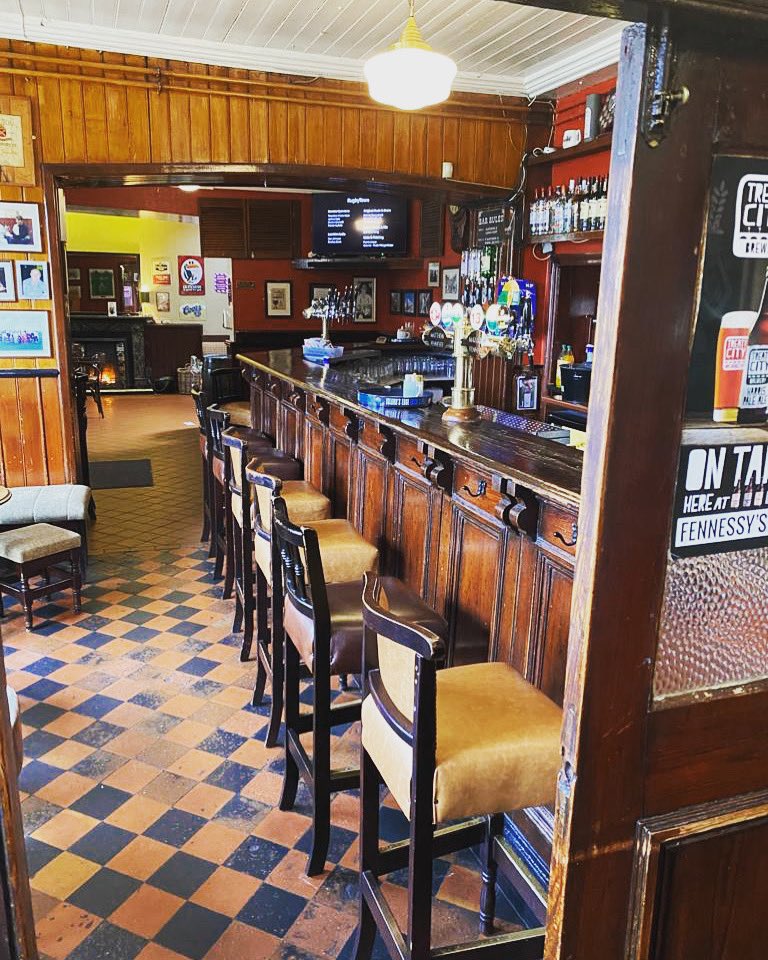 fennessyspub tweet media