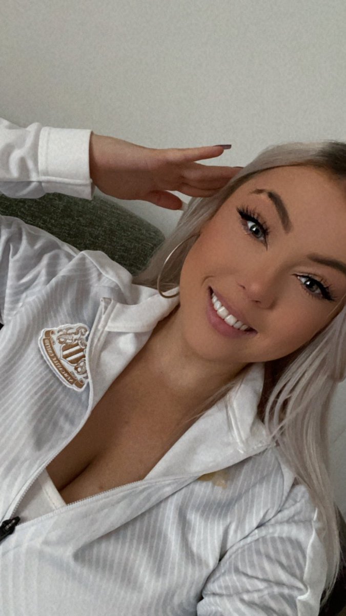 kendallrowanx's tweet image. Leeds (A)⚽️