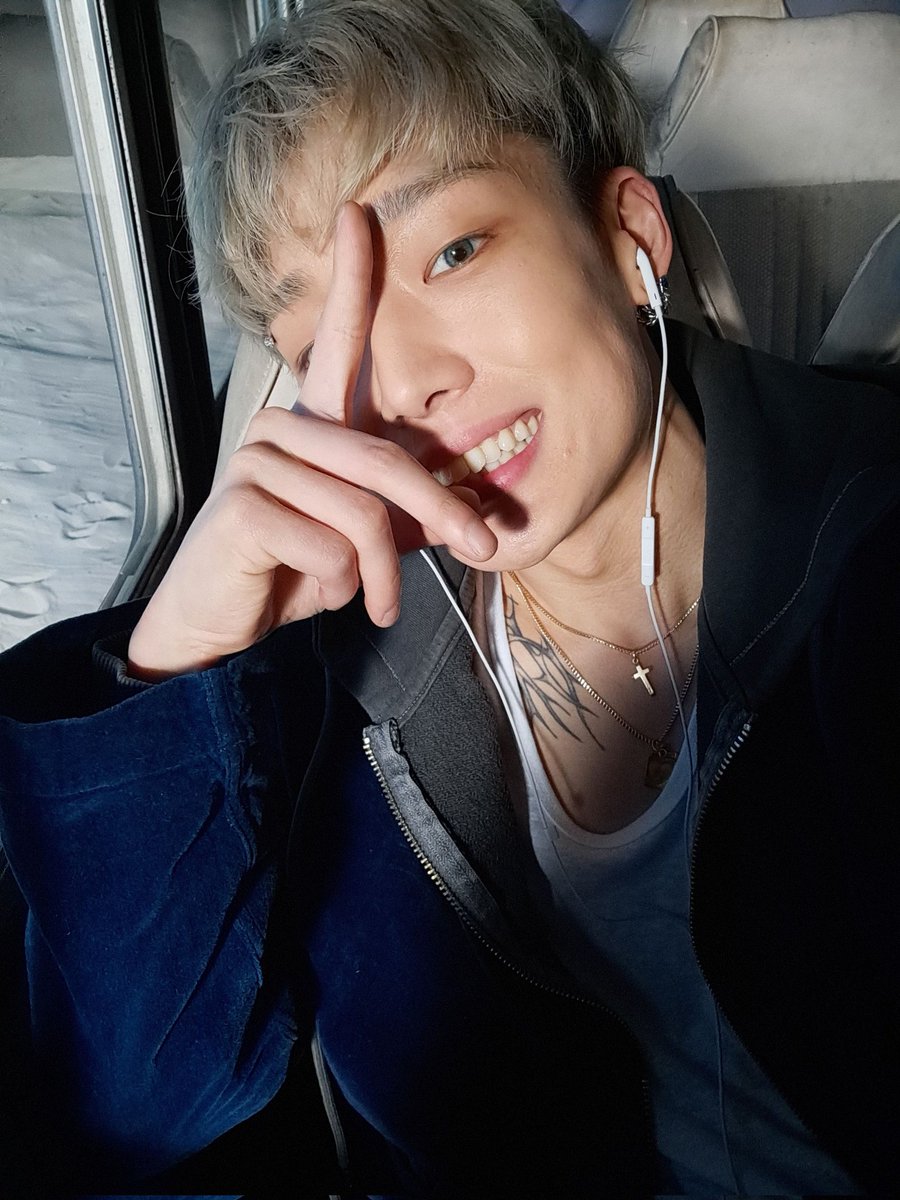 _alyd0922_'s tweet photo. Where are you Bobby 😂😂😂

#STANWORLD #BOBBY #BOBBY_Rapperline 
@bobbyranika @YG_iKONIC https://t.co/cV3qCthBCS