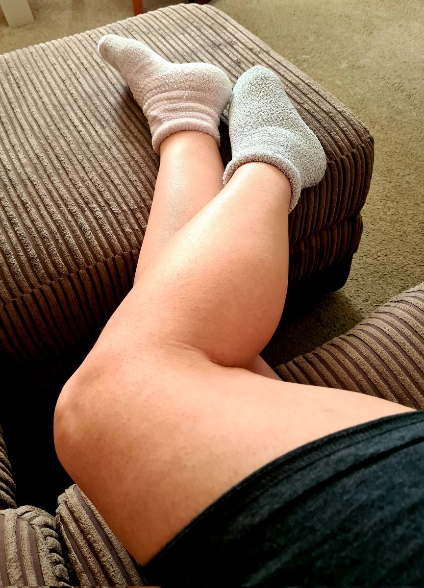 Jamesnsues1's tweet photo. #SockSaturday  !! Yes I made that up lol.
Due to going against medical advice last night and letting James fuck me. I now need to rest so we can get back to the saddle.
Sex = bad 4 health 🤪
#innocent #socks #naughty #nauty #legs in a nightie #hotwife #milf #horny #fuck https://t.co/WPoaOwD6s7