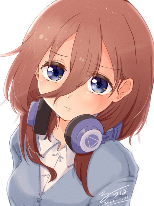 るりほさんがTwitterに投稿した中野三玖(五等分の花嫁)のイラスト。