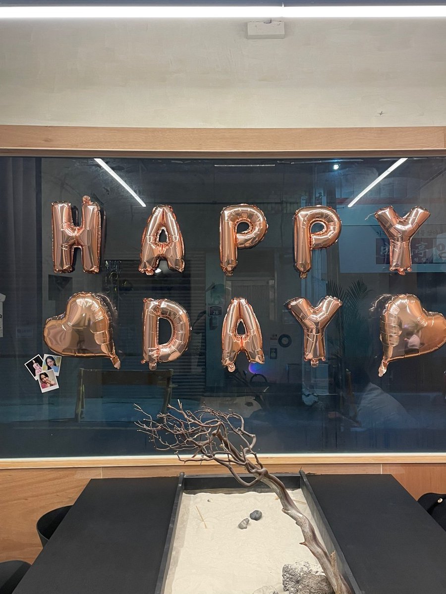 STAYC__SUPPORT's tweet photo. ☃️HAPPY ISA DAY ☃️

ᴅᴀᴛᴇ  01.23 - 01.24
ᴘʟᴀᴄᴇ 부산 타임슬래시

부산카페 디피완료💓
내일 부산에서 뵐게요!

❄오리지널티켓 현장판매도 진행합니다❄

#해피아이사데이 #우리가_사랑한_겨울날의_이채영 https://t.co/esDA9szKQg