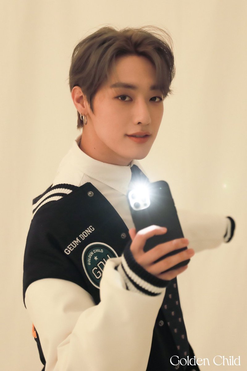 SYTLOOKS's tweet photo. #손영택 #태그 #TAG #골든차일드 https://t.co/9c63AJtaA1