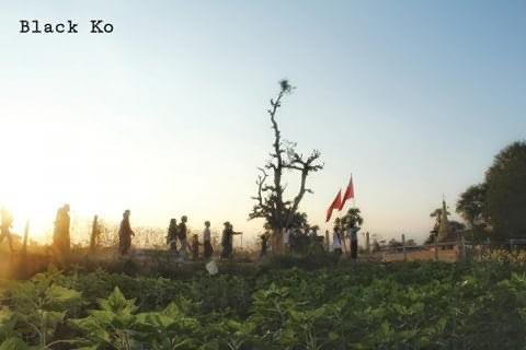 In #Monywa , Residents from PhaungKar Village, #Letpadaungtaung area, regularly staged a protest against the #MilitaryDictatorship this evening. #SanctionMOGE 
#2022Jan22Coup 
#WhatsHappeningInMyanmar