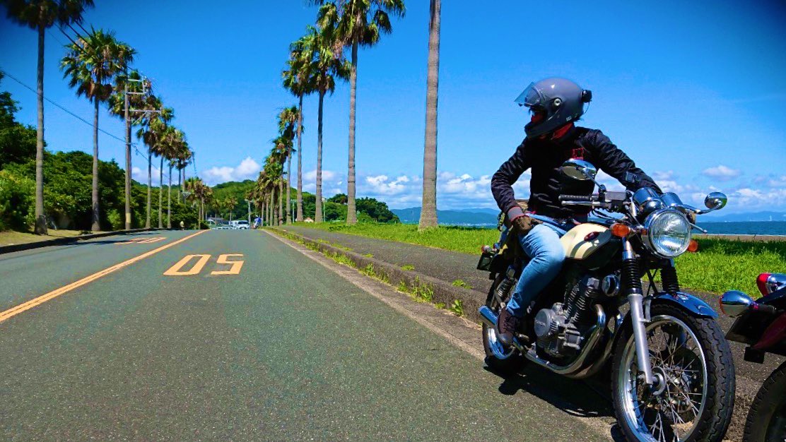 worldhappy's tweet photo. 自己紹介2022🏍
名前:トーマス
性別:男
年齢:45
住み:バイクと楽器の街
バイク:HONDA GB250 CLUBMAN
好き:バイクツーリング、音楽活動、写真撮影など。
一言:灯台とバイクと音楽と写真
#バイク乗りとして軽く自己��介
#バイク乗りと繋がりたい
#バイク好きと繋がりたい
#lighthousetourer
#camerider https://t.co/qTmNviChT8