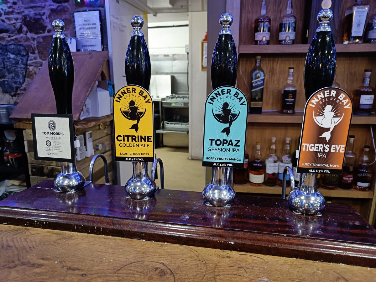 Woo - cask <a href="/innerbaybrewery/">Inner Bay Brewery</a> beers on <a href="/BrewCoStAndrews/">St Andrews Brewing Co, South St</a> - never seen these on cask before. I may be here for some time :-)