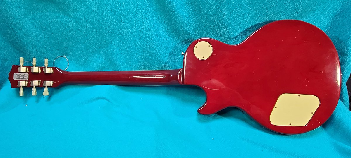 kissy_web's tweet photo. マイギターコレクション
Fresher Leoline FL-400
#my_guiter_collection
#fresher
#LeoLine
#japan_vintage
#mij
#guitar
#guiterist
#ギターコレクター
#ギターマニア
#lespaulmodel https://t.co/iCos3M59z7
