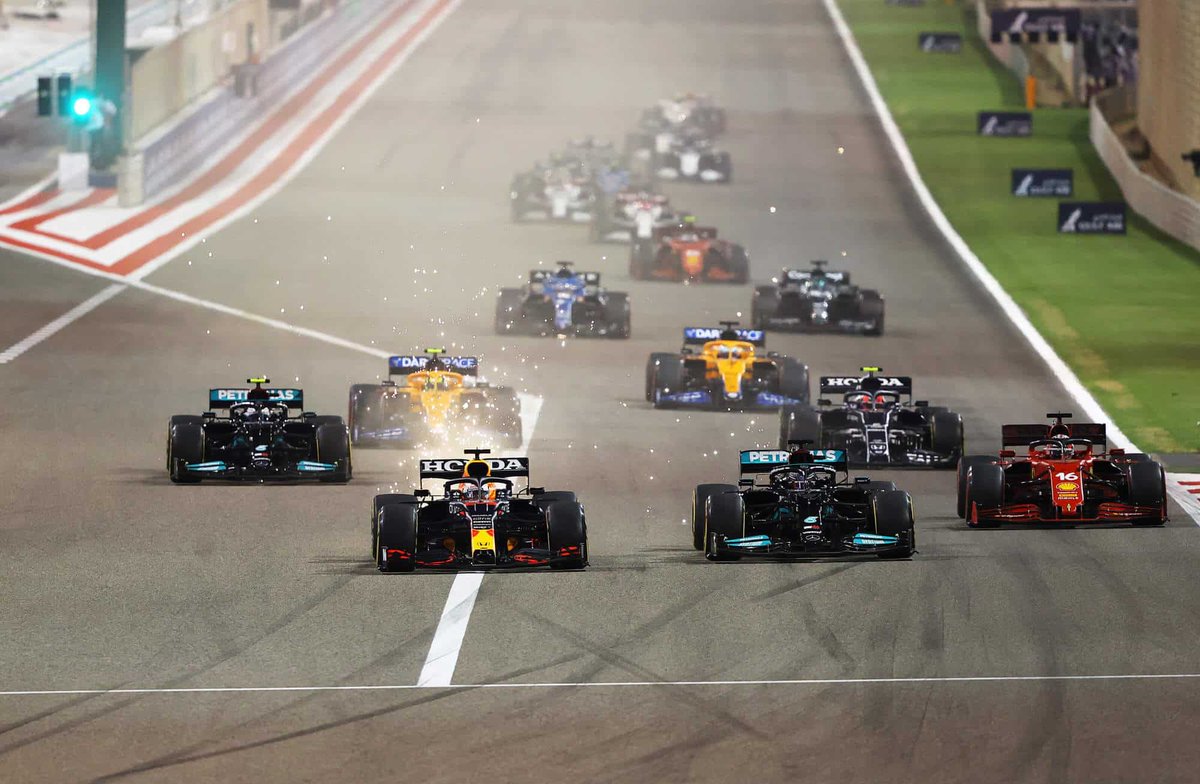 MalaysiaSimRL's tweet photo. It's nearly time and we are buzzing!!

#MSRL Season 4 kicks off in beautiful Bahrain today in just over 15 minutes! 

We'll be streaming live on YouTube and Twitch if you want to stop by and enjoy some racing on this beautiful Saturday! https://t.co/CuGVdm4ryu