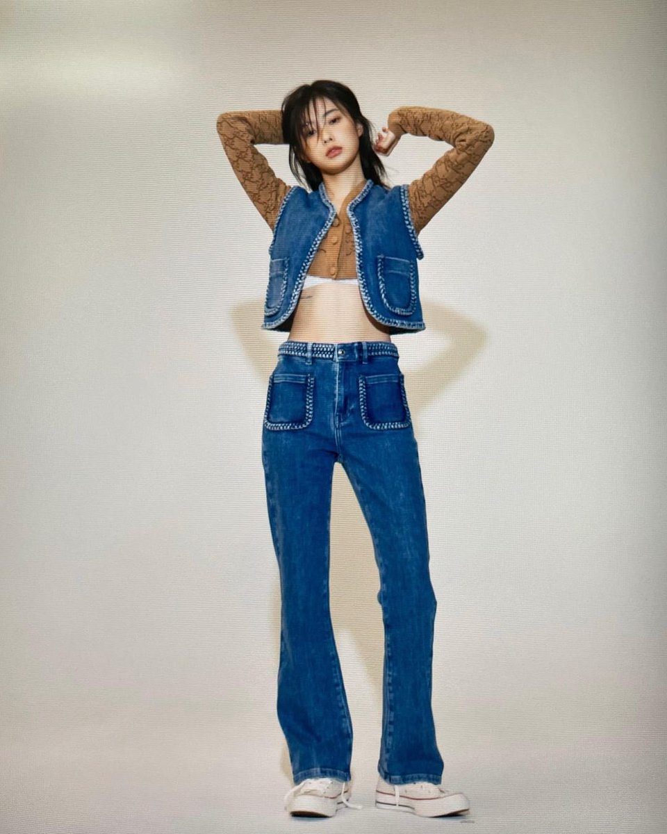 jajajaekang's tweet image. Damn