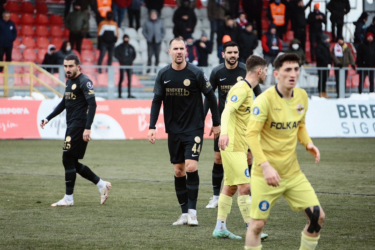 Umraniyespor's tweet photo. 📸 𝓛𝓲𝓭𝓮𝓻! https://t.co/SQtWCFiLxs