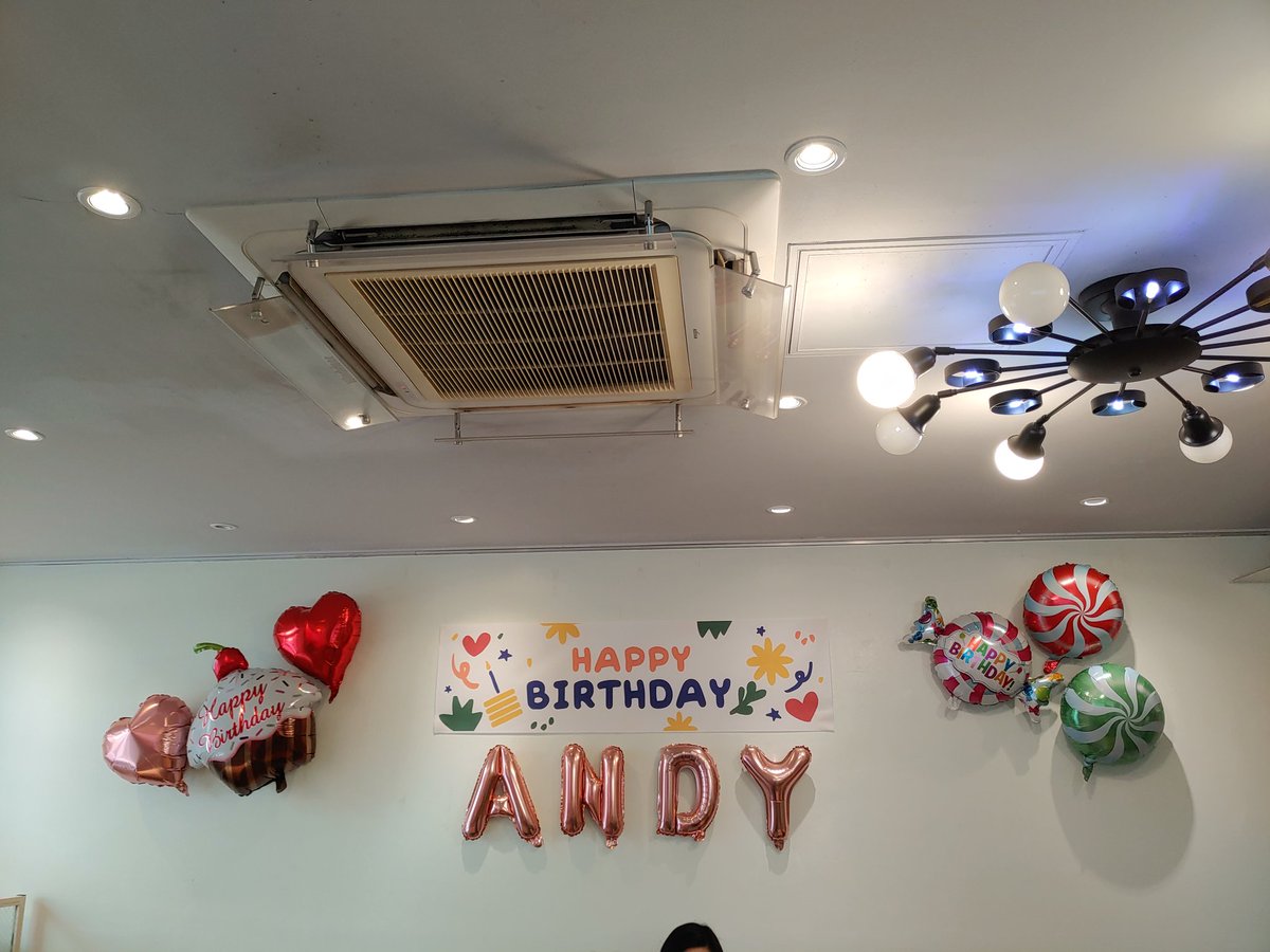 orangekimi0324's tweet photo. 2022. 1. 22 앤디 생일 이벤트 투어

#카페리즈
귀여워~
병원갔다가 가려고 했는데 마침 병원근처!
걸어서 후다닥~~

#해피_앤디밴디캔디밴디 https://t.co/LzMFzsCHIm