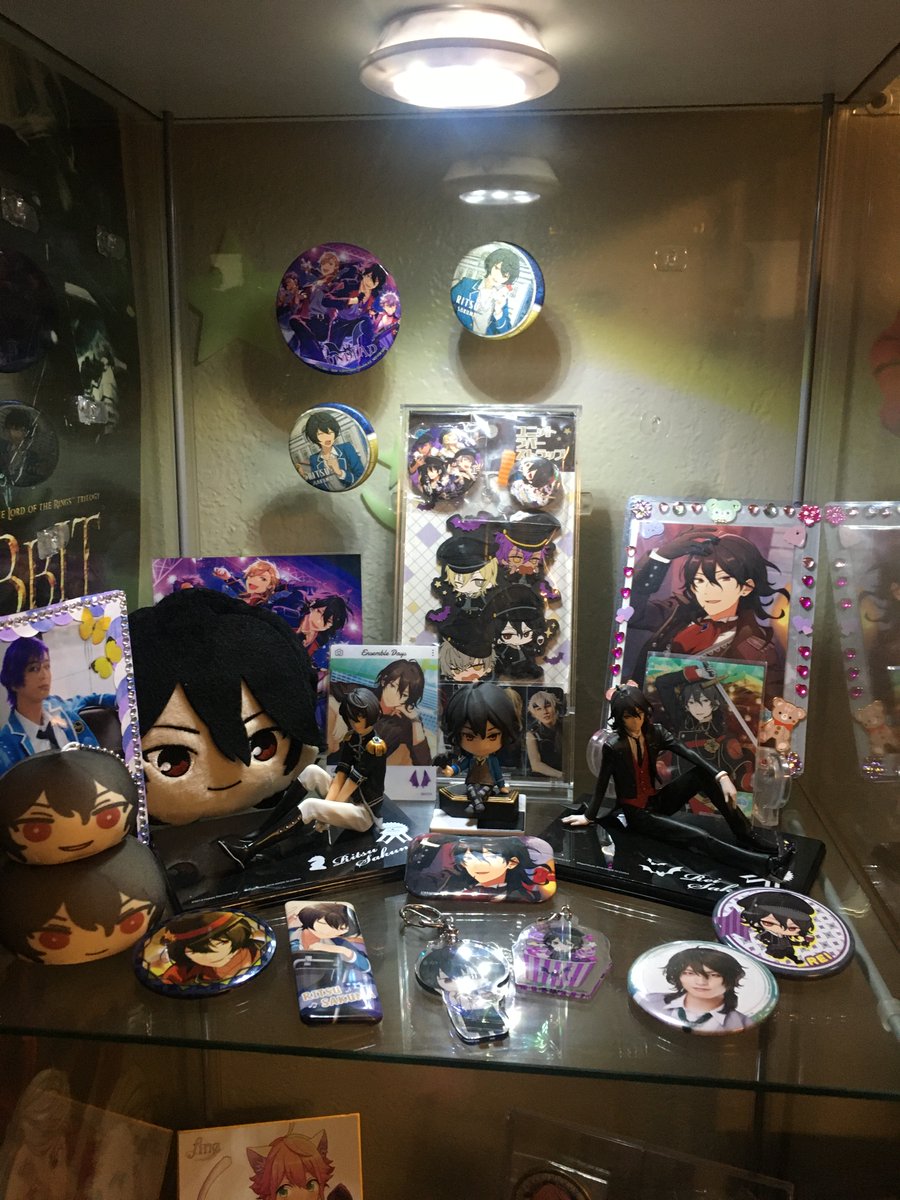 NekojoviCosplay's tweet photo. ENSTARS shrine update😳😳 dont think i posted it here lol
💜💜💜💜
#EnsembleStars #enstars #SakumaRei #SakumaRitsu #HimemiyaTori #idolhell https://t.co/alNXDk7JBl