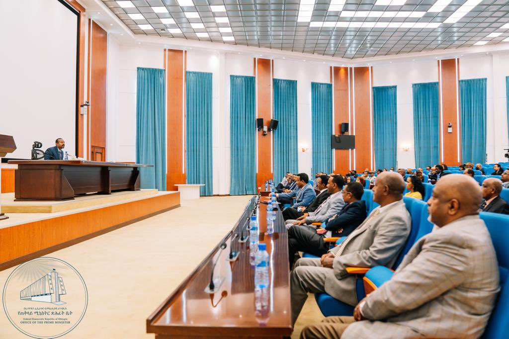 Prime Minister Abiy Ahmed met and discussed on various issues with associations and members of the Ethiopian Diaspora community that travelled as part of the #GreatEthiopianHomeComing