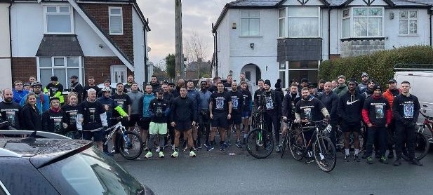 CityHubLancs's tweet photo. 👏 What an amazing turn out 👏

Sam Wilson "I'm fundraising for the Campaign Against Living Miserably (CALM)
We're running 31 miles with a weighted vest. for CALM (Campaign Against Living Miserably) because we want to raise awareness in Matts... https://t.co/B6veVHPdIg