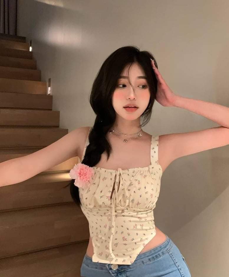 0209Pp's tweet photo. #พร้อมส่ง
เสื้อครอปสายเดี่ยว รูดที่อก เว้าเอว
🔺ราคา 240฿🔺

Size • อก 28-40" ยาว 11 นิ้ว

Color • ครีม

รุ่น #110
#เสื้อผ้า #เสื้อผ้าเกาหลี #เสื้อไหมพรม #เสื้อครอป #เสื้อสายเดี่ยว https://t.co/ghFMsAnvPT