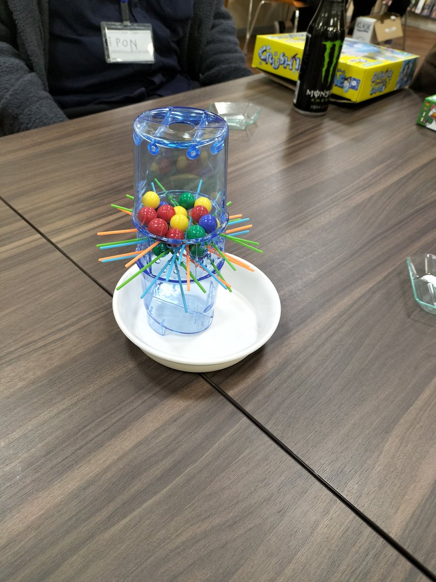 6404U2's tweet photo. 今日はクエスチョン土曜ボードゲーム会
·クラッシュアイス
急に氷が割れてビックリ
·スティックパニック
緑ダイス出過ぎでした
·ジャストワン
·6ニムト
·アグリコラ拡張Aデッキ
基本と混ぜてみたい
·最後の巫女
中々あそぶ機会がないので遊べて良かったです https://t.co/WzuV5Xavjt
