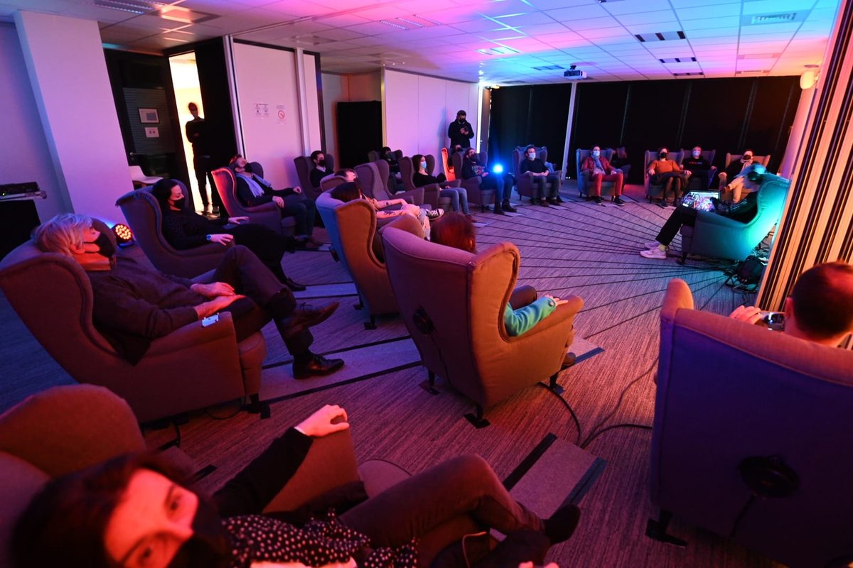 ofcourselemans's tweet photo. Ne ratez pas l'immersion provoquée par les fauteuils sonores mis au point par les entreprises @soundtosight et @Metacoustic à @LeMansInnov 
Une première mondiale dans le cadre de #lemanssonore https://t.co/Vy9RxWiXPn