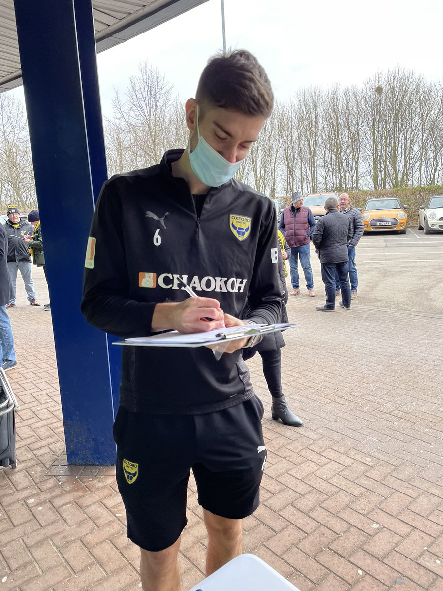 Join_OxVox's tweet photo. We are around the stadium and outside the south stand lower bar talking all things stadium and #oufc Everyone is welcome to sign up to support the new stadium #belikealex https://t.co/PGhxd8Sj4a