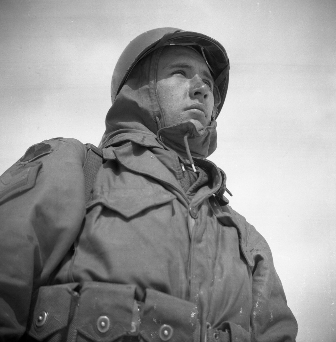 SargentoAgustin's tweet photo. Agustín López was a Colombian photographer, in 1951 he traveled to South Korea as part of the Colombia Battalion that took part in the Korean War, he took his cameras along with him and took pictures of his journey. Collection live @opensea https://t.co/I4FcZED4NX #nftphotography https://t.co/vKiodtp3hU
