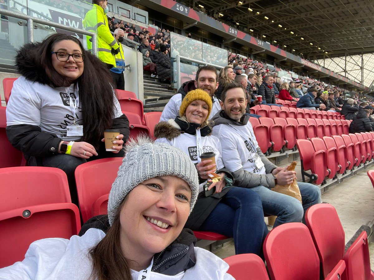We’ve been fundraising today at <a href="/BristolCity/">Bristol City FC</a> - Dave is a card holding supporter and they’ve been fully behind the cause today! 

justgiving.com/crowdfunding/d…

#donate4dave #davesbrainfund
