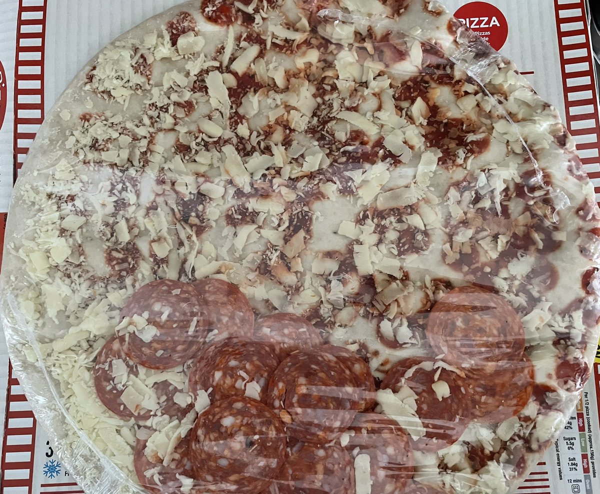 mrs_dunstone's tweet photo. @asda I feel scammed. 🍕😢 https://t.co/ei0LcMmN5Y