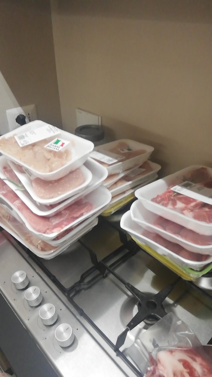 stepozz87's tweet photo. #foodpornography https://t.co/t2QU8vRM65