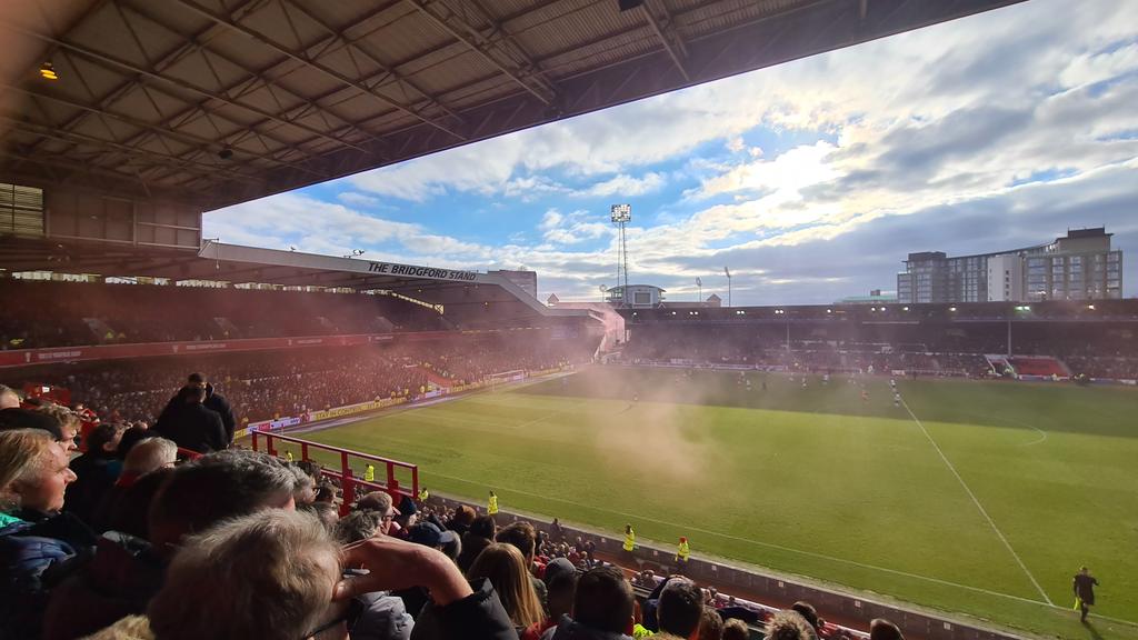 garland_briggs's tweet photo. Bit misteh aht.
#thescenes https://t.co/NyLWSedjby
