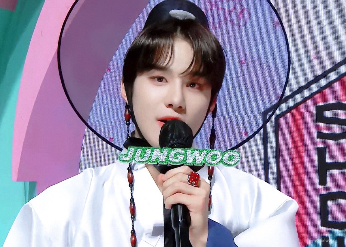 ᴡʜᴀᴛᴇᴠᴇʀ tweet media