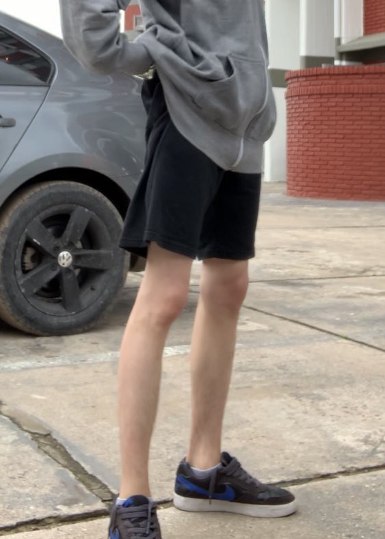 alkgp999's tweet photo. tw bodycheck los ultimos antes d ke me obliguen a subir d peso d nuevo<\3perdon toy triste kiero bmi 13 https://t.co/89XFUgOSM5