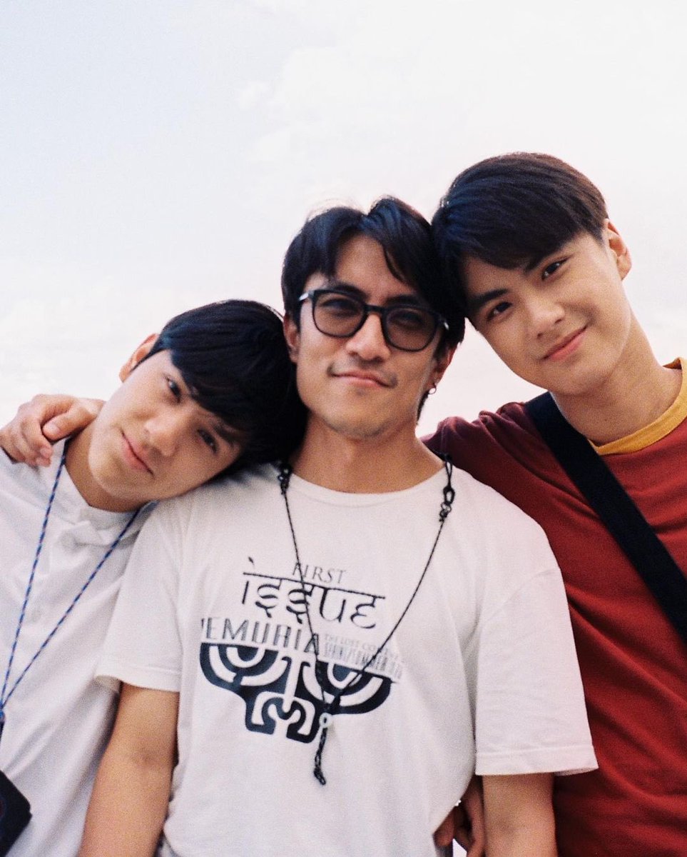 Yan2162231's tweet photo. 自从2020年12月2日见到第一支预告片开始，我就在期待ohmnanon的合作！！我很期待他俩化学反应！！
2021年10月29日播出开始，每一次都追着看！bad buddy series就没有让我失望过！
感谢导演aof，感谢ohmnanon出演，好像所有演员和幕后工作人员，你们所有人的努力！

 #BadBuddySeriesตอน��บ https://t.co/aeUi6s2GxI