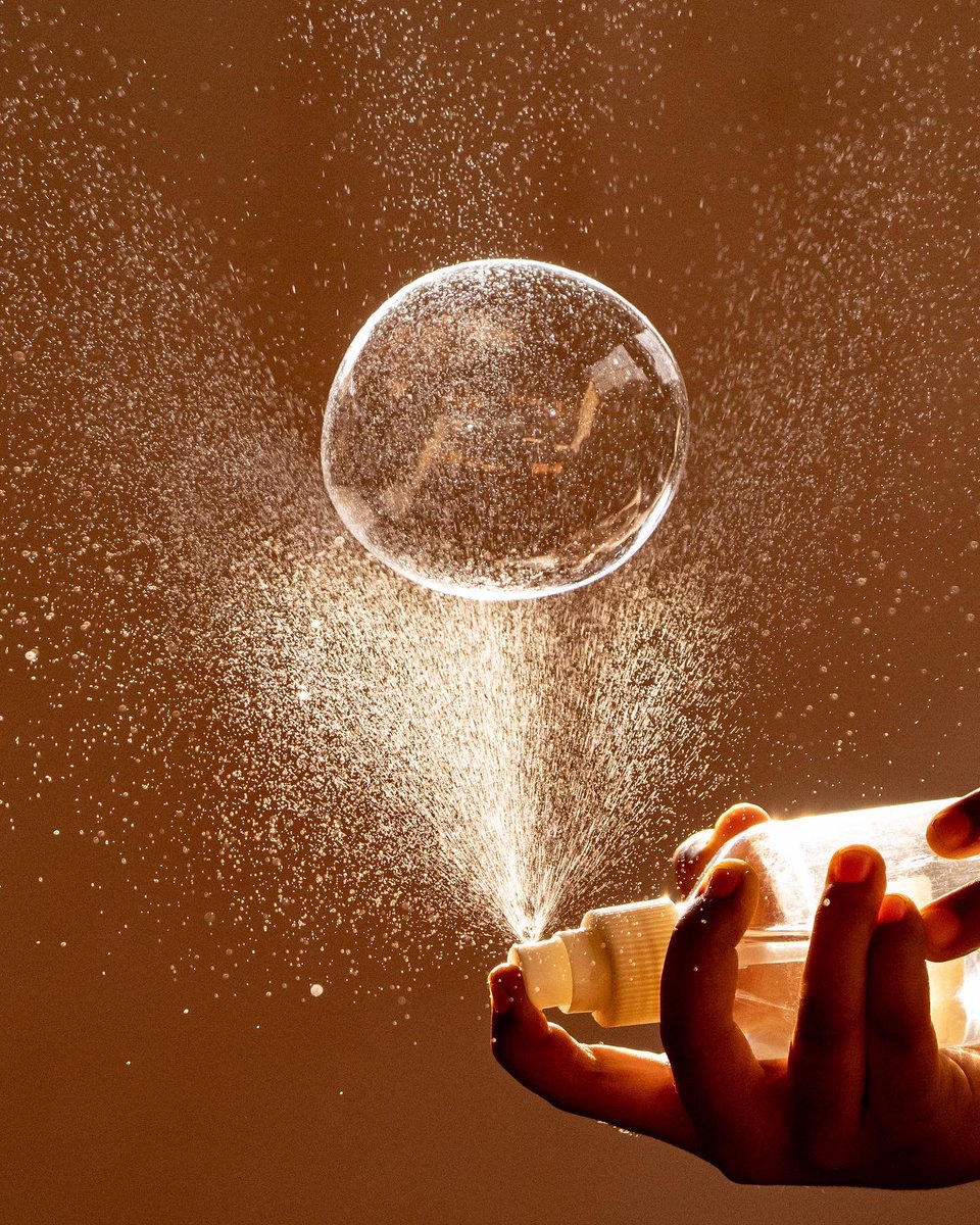 PhotographyDhev's tweet image. #createathome