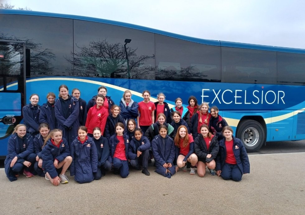 ExcelsiorCoach's tweet photo. Welcome on board @GodolphinSchool, all the Excelsior #team hope you had a great day in impressive looking @ExcelsiorCoach fleet no: 4 under the guardianship of #GrahamB #effortlesscoachhire https://t.co/0TsruOyrLk