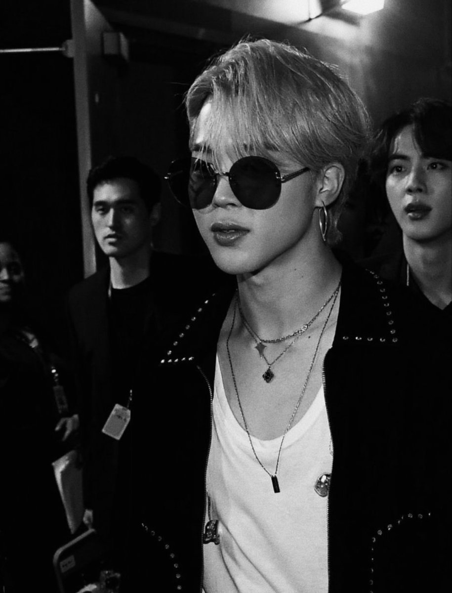 jimin lover tweet media