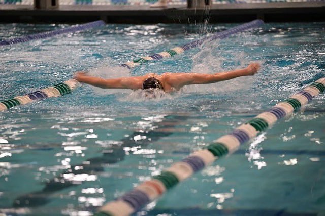 Today our swimmers take on Cobb County Championship Finals! 
Our boys compete at 2:15 PM and our girls compete at 6:30 PM.
Wishing them the best of luck today for a fast pool! 

(Pictured: Ben Young, 11)