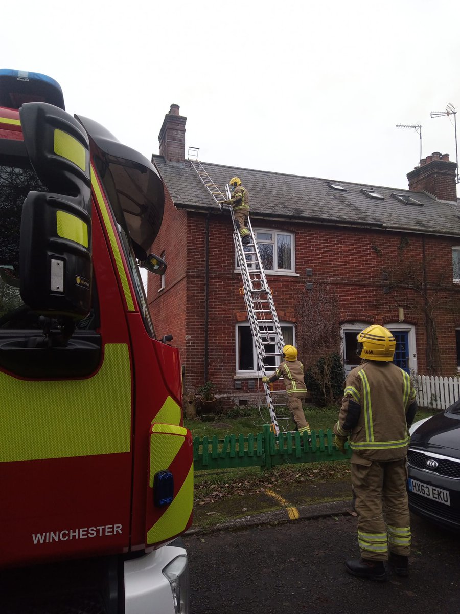 Winchester Fire Station (@winchesterstn30) on Twitter photo 30 P6 went out with <a href="/Eastleigh32/">Eastleigh Fire Station</a> this morning to a chimney fire. Successfully extinguished from above. Remember to get those chimneys swept at least twice a year to enjoy an open fire or wood burning stove safely π 30 P6 went out with <a href="/Eastleigh32/">Eastleigh Fire Station</a> this morning to a chimney fire. Successfully extinguished from above. Remember to get those chimneys swept at least twice a year to enjoy an open fire or wood burning stove safely π