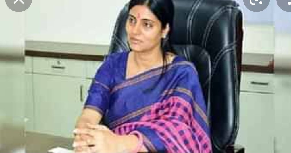 sahulakshmi2's tweet photo. आदरणीय @AnupriyaSPatel जी,आपका बहुत बहुत धन्यवाद,🌹
#12460_शिक्षक_भर्ती सम्बंधित मामले पर कुछ लोग आपसे मुलाकात किये,मुलाकात  सकारात्मक रही,Mam के द्वारा सम्बंधित अधिकारी को फ़ोन द्वारा वार्ता कर भर्ती प्रक्रिया जल्द पूर्ण कराने का आदेश दिया है!
@BJP4UP @basicshiksha_up https://t.co/2bQLEmbK1G