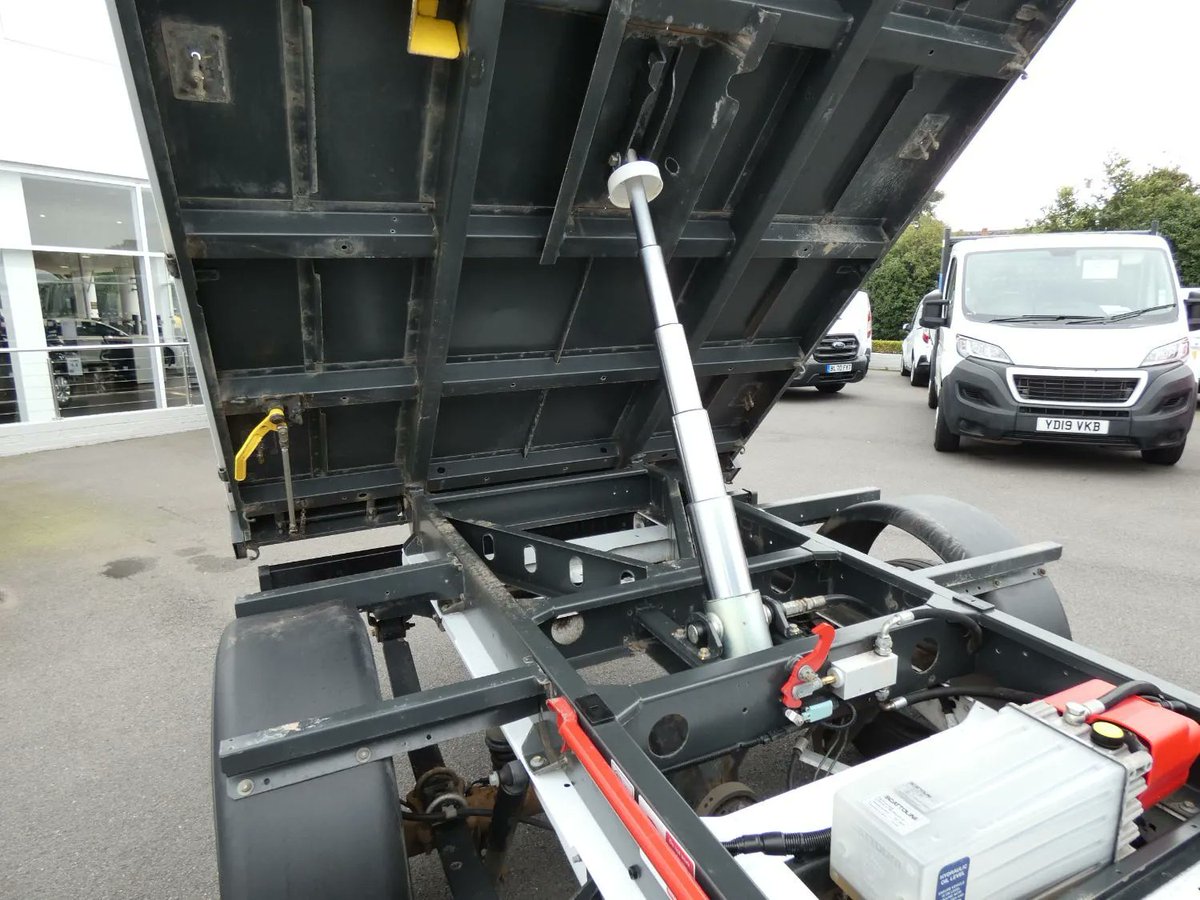 hillsautoUK's tweet photo. Need another worker on the payroll for less than you think? We've a hardworking 2019 #Ford #TransitTipper available @hillsautoUK.

Not looking to buy? Contact us to find out about short or long term rental options.

https://t.co/e31AZx5x4W

#MidlandsHour #BizHour #DroitwichHour https://t.co/kCjMorTFPG