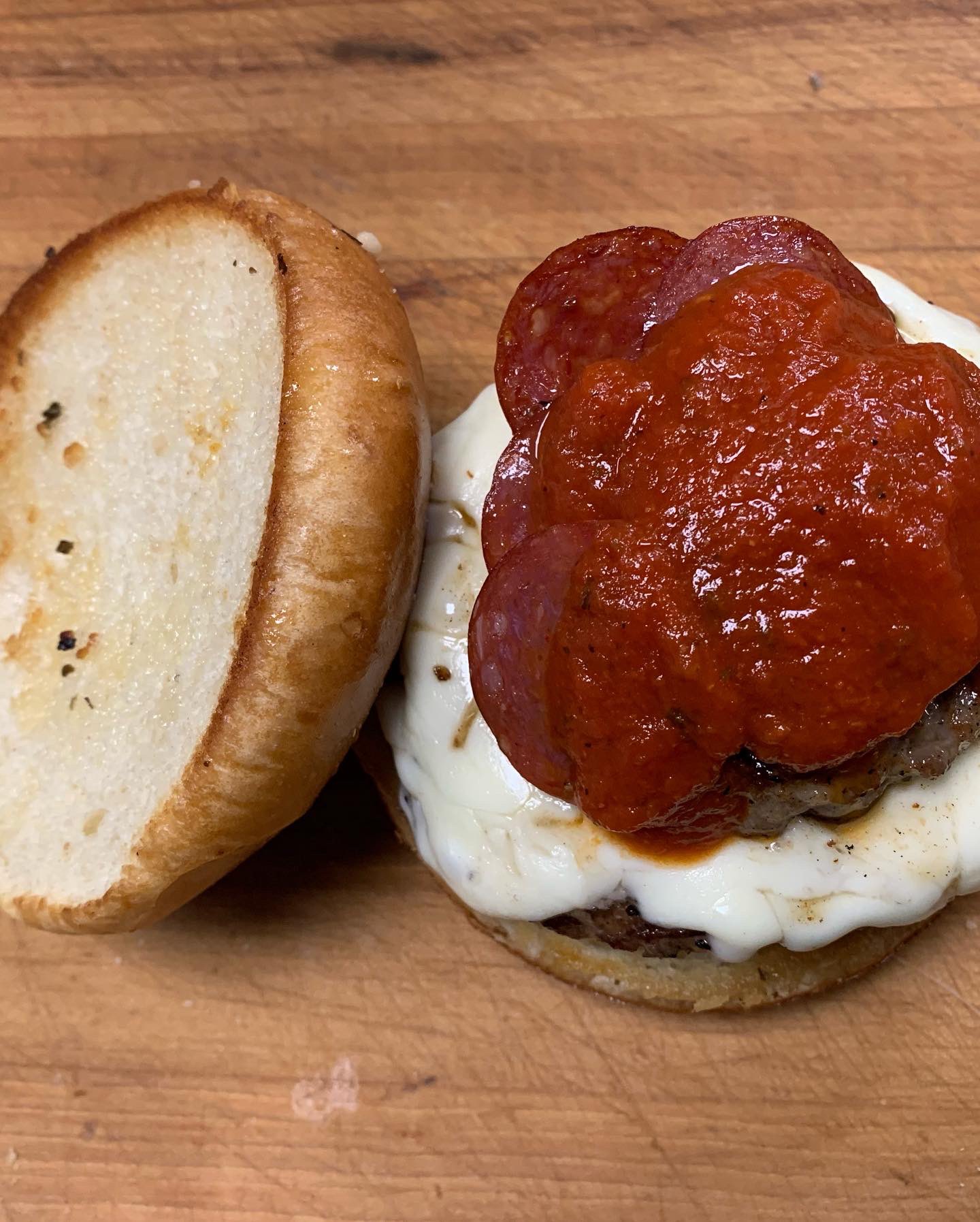 BurgerPalooza (BurgerPalooza) / Twitter