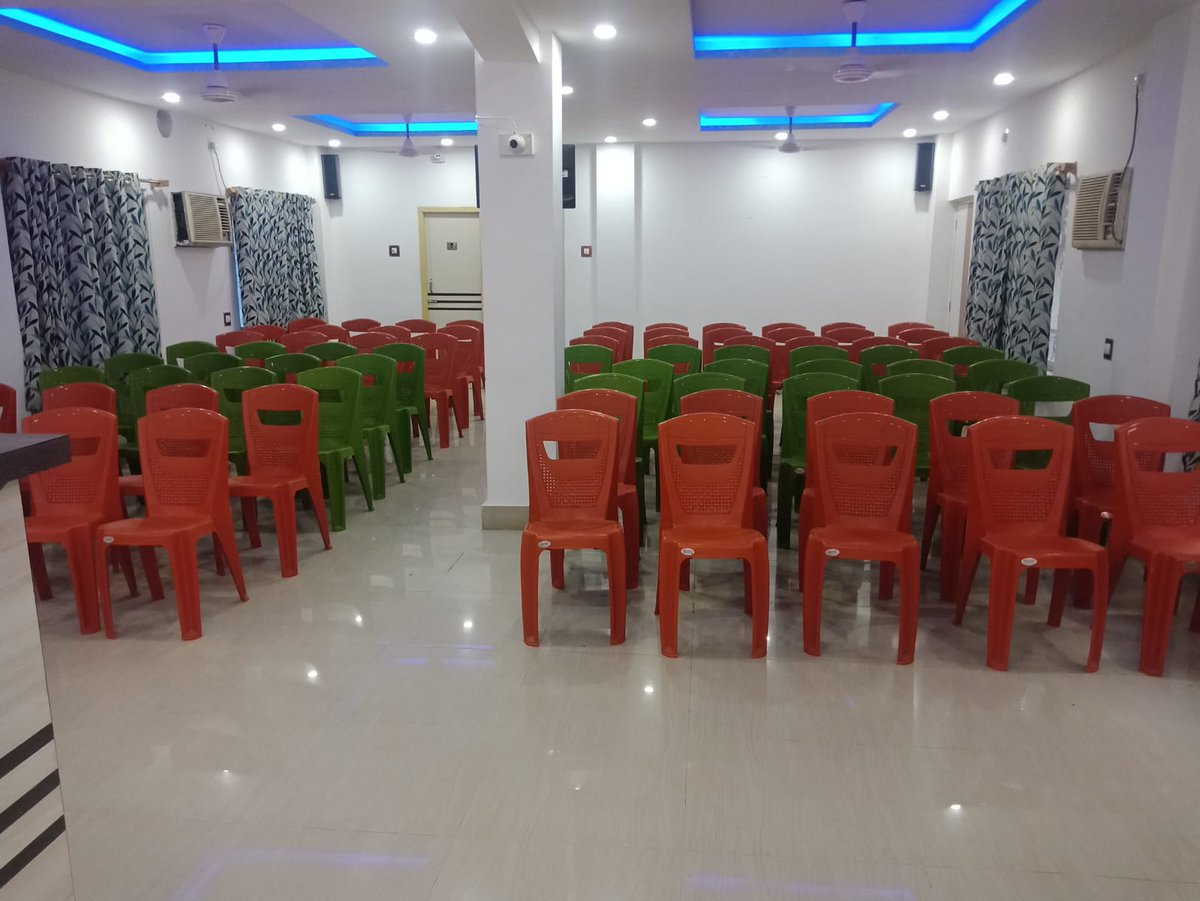 HotelAmarabati's tweet photo. CONFERENCE HALL https://t.co/7QNT7vmpzV
